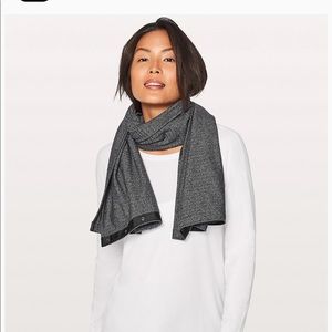 Lululemon Vinyasa Wrap WITH TAGS ON!!!